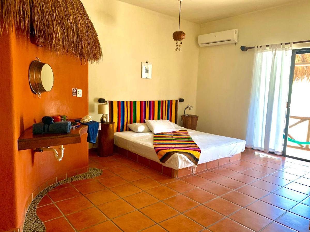 Lo Nuestro Petit Hotel Tulum Exterior foto