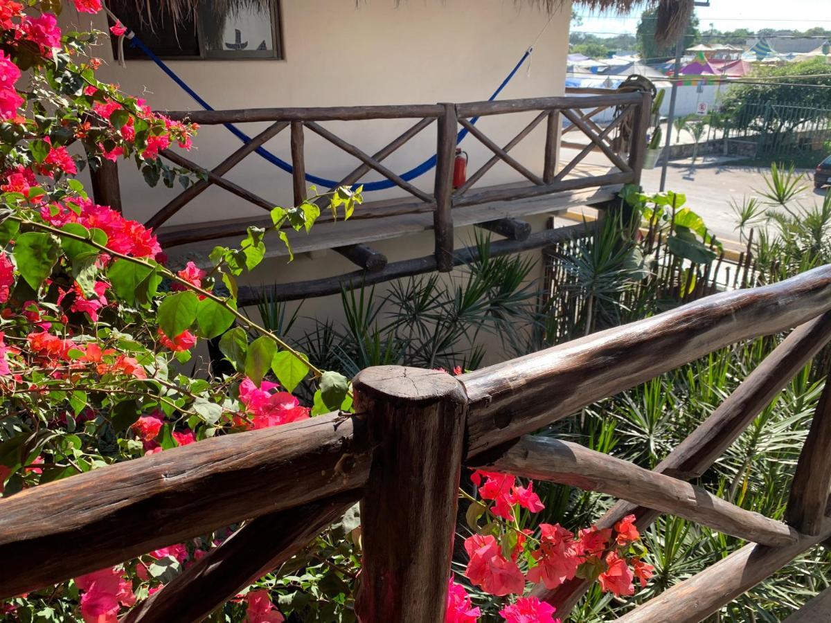 Lo Nuestro Petit Hotel Tulum Exterior foto