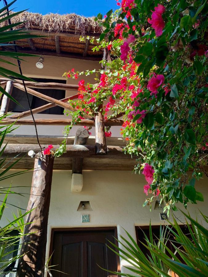 Lo Nuestro Petit Hotel Tulum Exterior foto